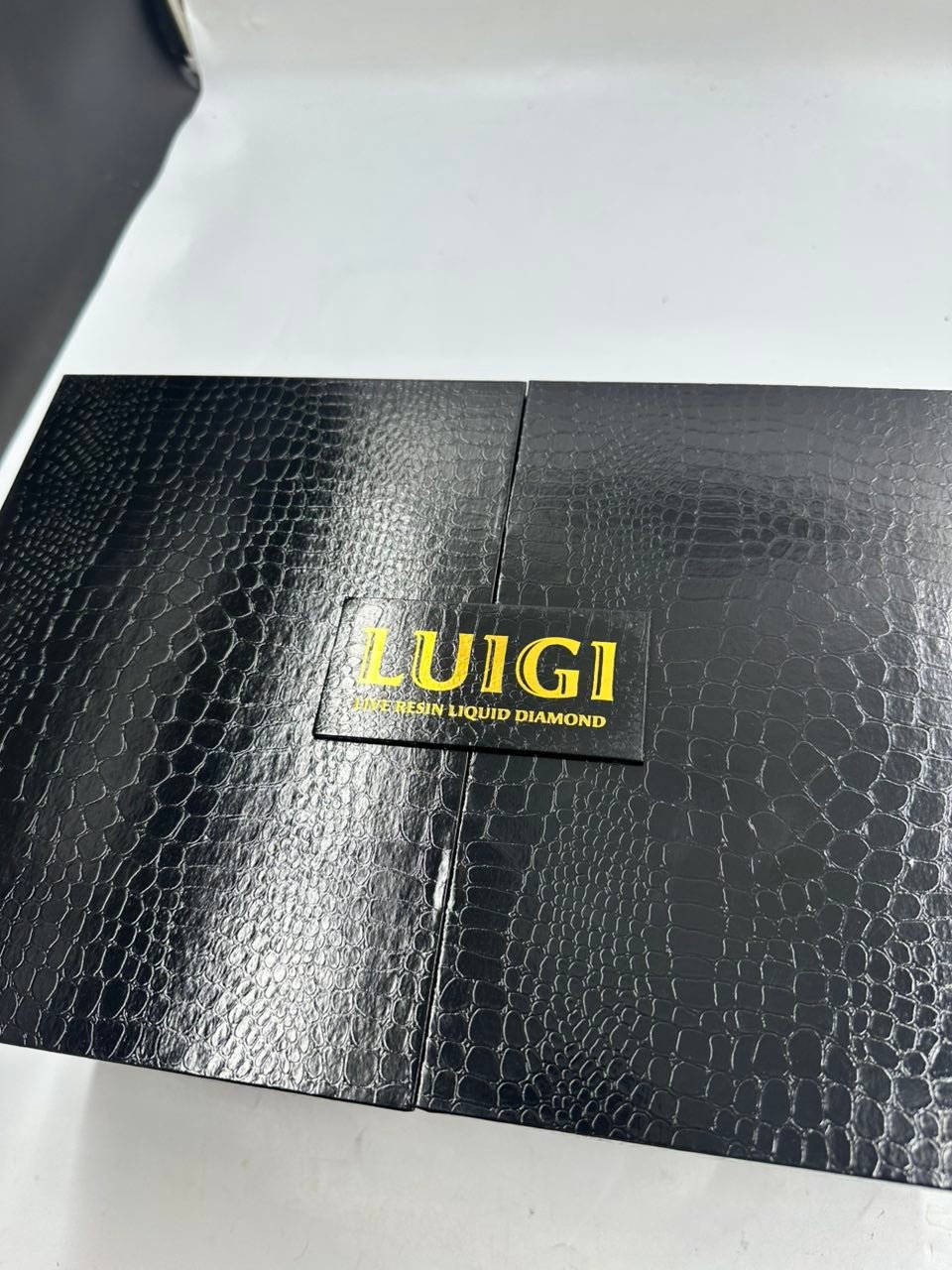 LUIGI 2G DISPOSABLE WITH PRE ROLL BLACK BOX – LIVE RESIN LIQUID DIAMOND - Image 6